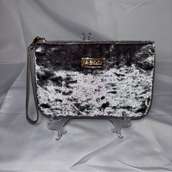 bebe Crushed Velvet Wrislet, Annie Design Silver Velvet Wristlet Clutch - Picture 1 of 9